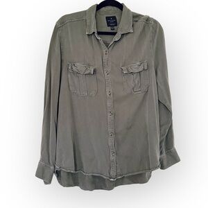 AE Khaki Green Boyfriend Button Down Soft Shirt
